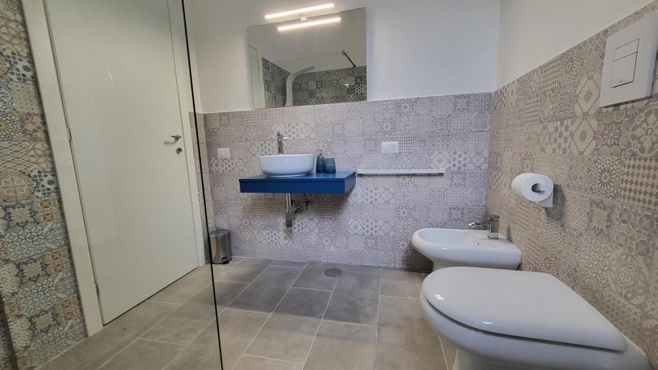 La Casa Di Bruno Suites เนเปิลส์ ภายนอก รูปภาพ